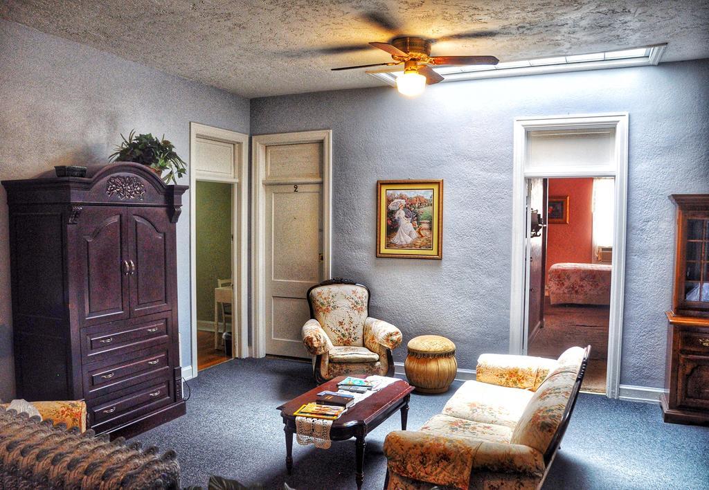 La Plaza Historic Hotel & Restaurant Walsenburg Dış mekan fotoğraf